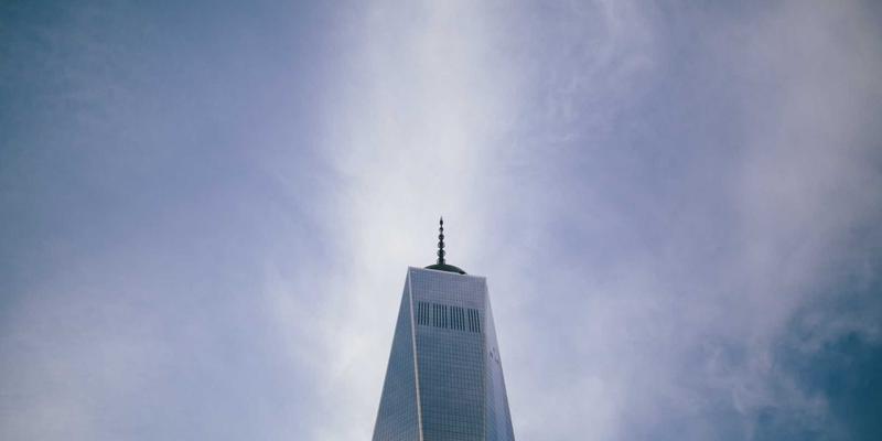 形状记忆合金：微型机器人驱动与精密控制的革命性金属材料