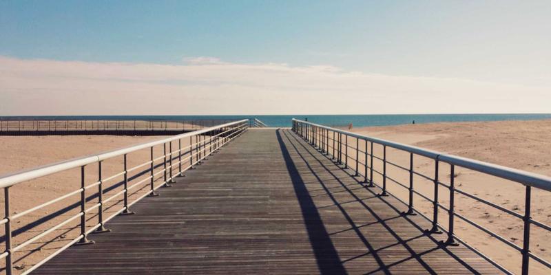 金属零部件选材指南：不锈钢优势解析与宇星金属解决方案